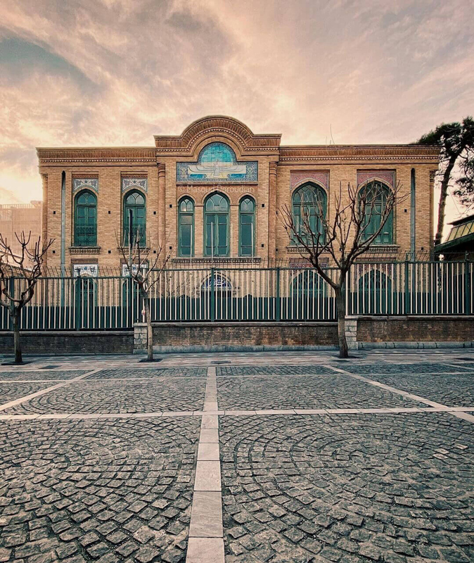 آغاز ثبت نام دبیرستان فیروزبهرام برای سال جدید تحصیلی